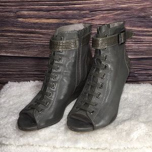 Vince Camuto olive leather lace up heels